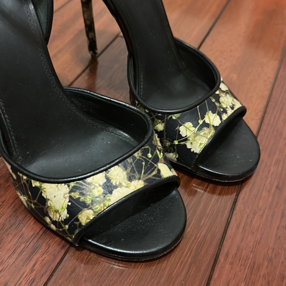 Givenchy Floral Sandal Heels 6.5 - Picture 4 of 12